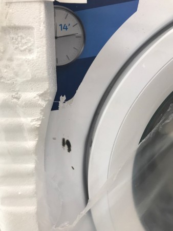 стиральная машина beko rgs 55p2 bww, впереди содрана краска