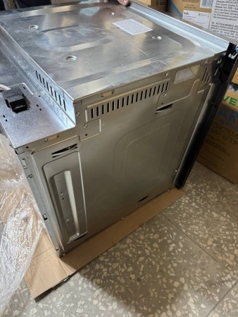 духовой шкаф hansa boei 694501 quadrum, небольшие замятия на корпусе