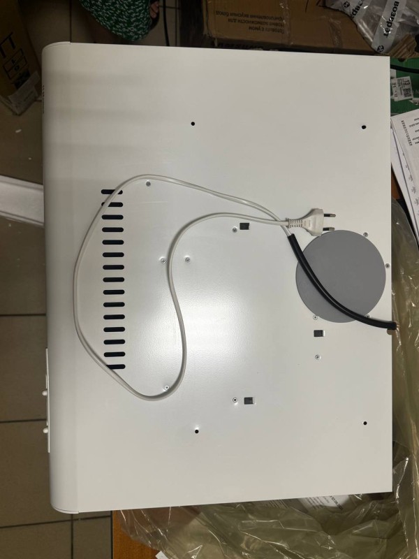 Вытяжка Hansa OSC 6111 WH, замятие корпуса