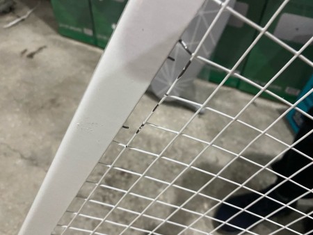 ограждение ballu 500*800*600 замятия, потертости , содрана краска, нет 2-х болтов