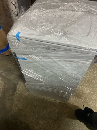 газовая плита hansa fcgw 61000 integra, без упаковки, нет 3-х конфорок, царапины на корпусе