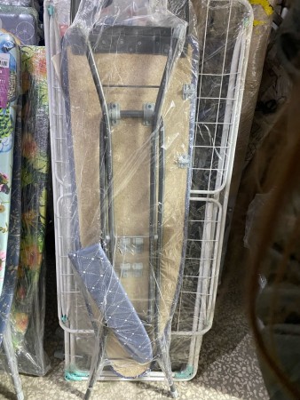 гладильная доска ника белль классик 2, нет 1 заглушки , замятие на подсавке для утюга, царапины