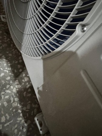 сплит-система dantex rk-09sdm4 corso, вмятины на внешнем блоке