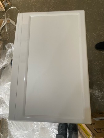 стиральная машина beko wsre 6h612 zawi inverter, на дверце содрана краска, вмятина 