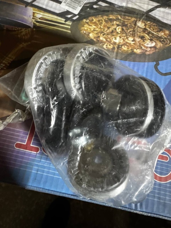 Настольная газовая плита Gefest 900 К17 коричневый, замятия, содрана краска, царапины