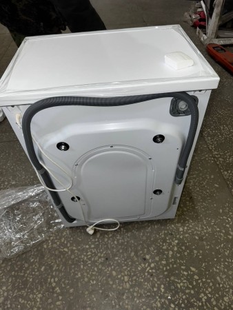 стиральная машина atlant 60у107, нет документов, нет упаковки, замятие на барабане, замятие сзади