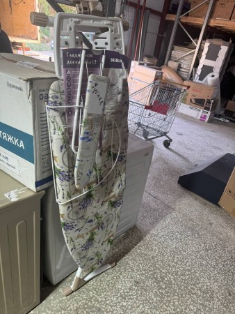 гладильная доска ника ника 12 (с лавандой), рванный чехол, царапины на корпусе, замята подставка,