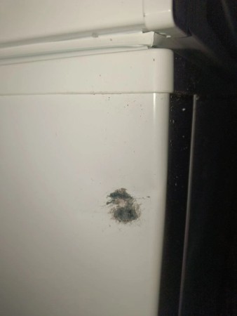 морозильник willmark cf-390iw белый inverter (до -15 с)- вмятина