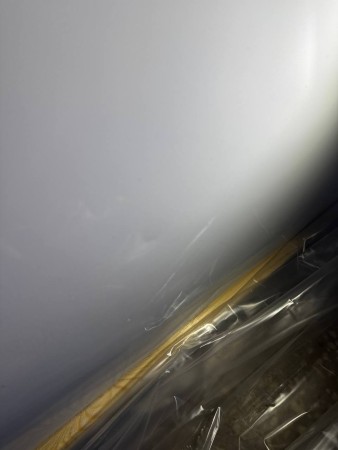 морозильник pozis fh-258-1, точечные вмятины по корпусу, вмятины, потертости , нет ножки