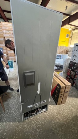 холодильник nordfrost rfc 350 nfw белый-,замятия по бокам