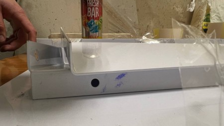 козырек сборный 800*560, замятия на корпусе, царапины, создрана краска