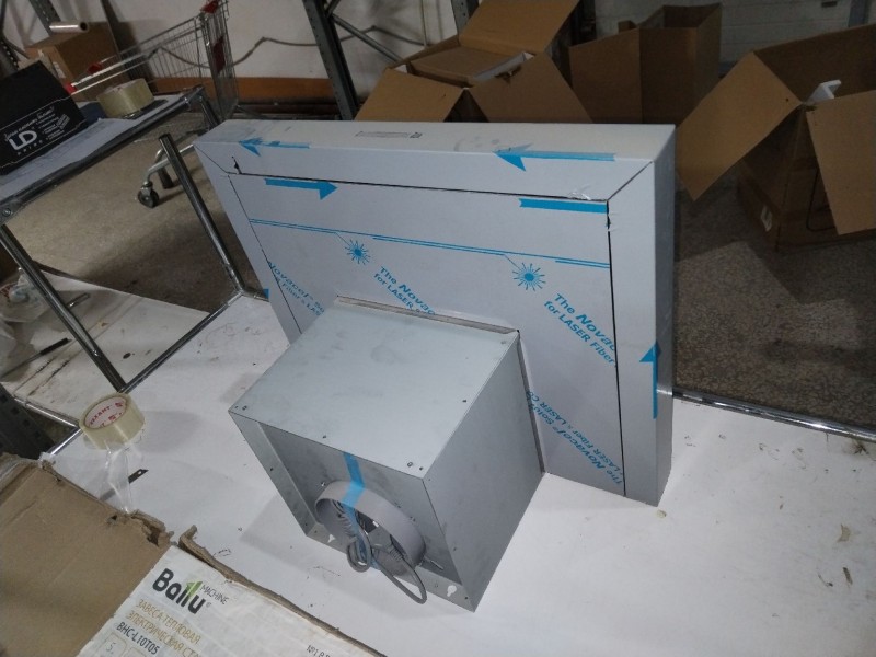 Вытяжка Akpo WK-6 Feniks eco 60 нержавейка повреждена упаковка, вмятина на воздуховоде