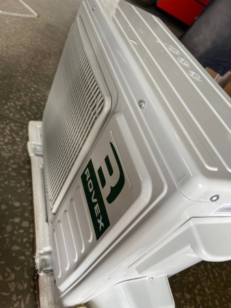 сплит-система rovex rs-09ast mira-n внешний блок,спереди небольшое замятие