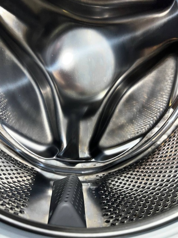 Стиральная машина Atlant 60У87 , царапины и потертости, нет доков,с признаками использования