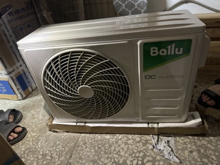 сплит-система ballu bsvi-07hn8 discovery dc inverter r32, вмятина на внеш.блоке,новый, сломана скоба