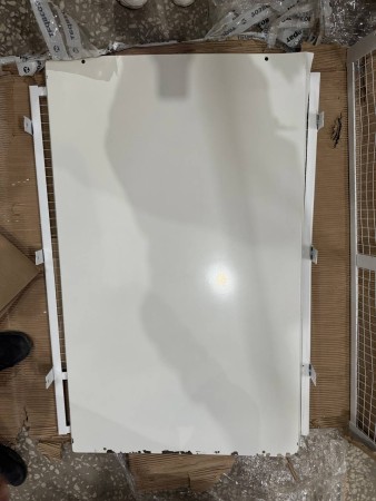 ограждение ballu 700*1200*1000, замятия по корпусу , потертости 