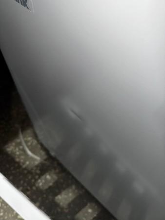 морозильник willmark cf-270idg серый inverter (до -15 с)- №1 сломан крепеж, вмятины по корпусу