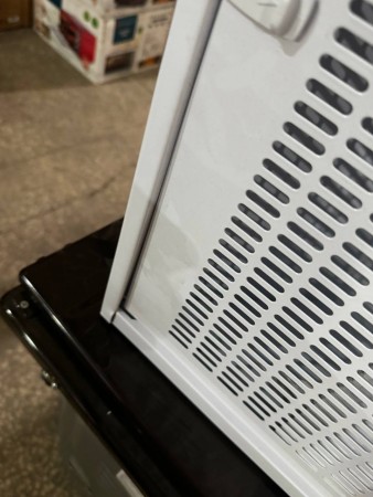 вытяжка gefest вв 1 белый, вмятина на корпусе, трещина на пластике