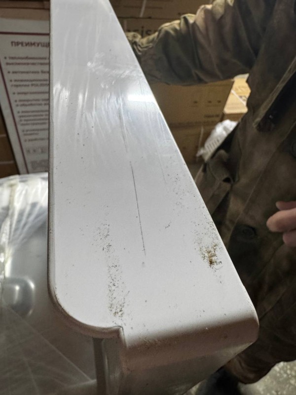 Планка соединительная фронтальная Hiberg для i-DDQ11-1014 W и HDQ11-10 W, белый, нет упаковки потерт