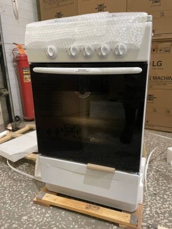 газовая плита gefest 3200 08 к85 белый, сбоку вмятина, есть упаковка