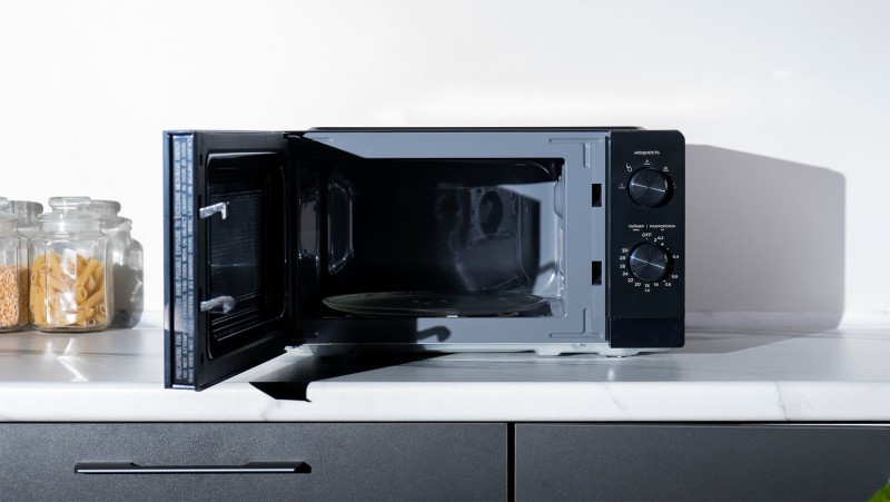 Микроволновая печь Midea MM7P012MZ (B) черный