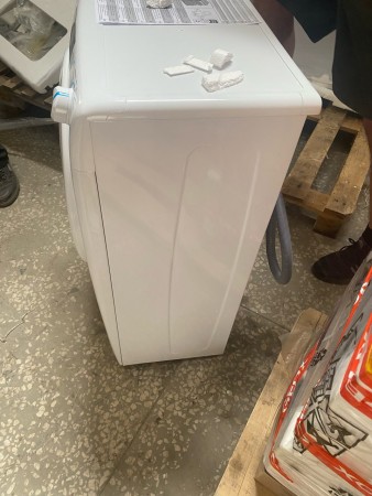 стиральная машина candy cso34 106t1/2-07 smart pro steam, вмятина на лицевой стороне