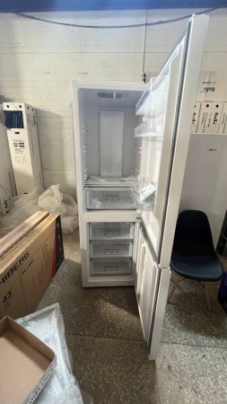 холодильник nordfrost rfc 350 nfw белый-,замятия по бокам