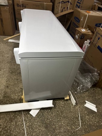 морозильник pozis fh-258-1, точечные вмятины по корпусу, вмятины, потертости , нет ножки