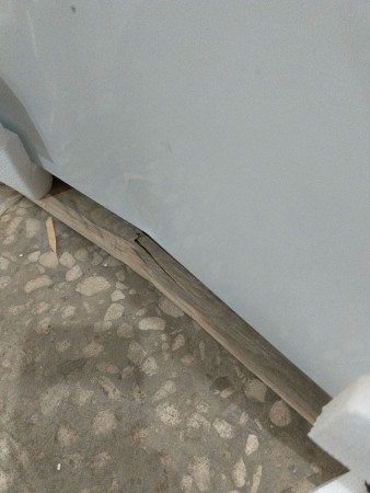 электро плита hansa fccw 58212 integra, вмятина в боковой части корпуса