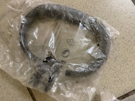 триммер huter get-1000s, трещины и  потертости 