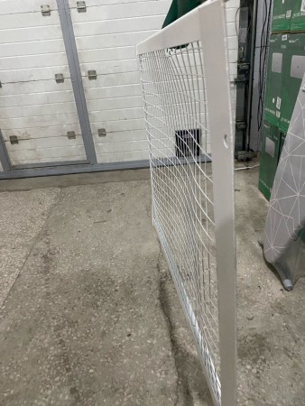 ограждение ballu 500*800*600 замятия, потертости , содрана краска, нет 2-х болтов