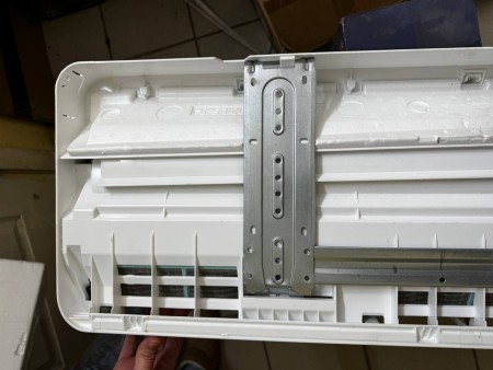 сплит-система rovex rs-12abs star-n dc inverter (внутр. блок), потертости,отломлен пластик, царапины