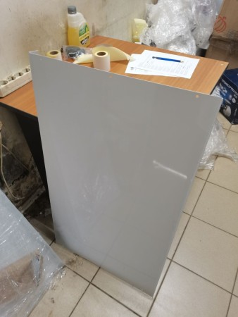 козырек сборный 1000*560, замятия карпуса, царапины, потертости 