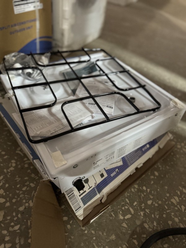 Настольная газовая плита Gefest 900 белый, вмятины, царапины, скол краски