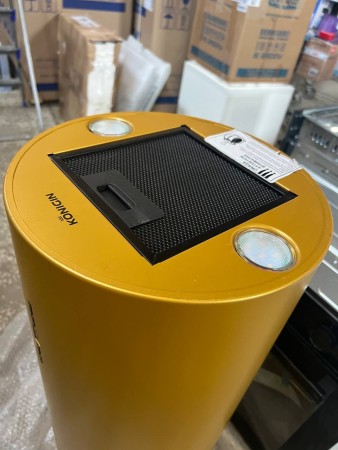 вытяжка konigin fury gold 31, нет упаковки, царапина на корпусе