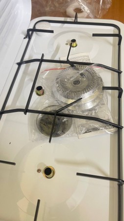 настольная газовая плита centek ct-1522 белый, мятая крышка