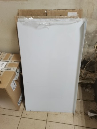 козырек ballu 900*550, погнут , царапины, замятия