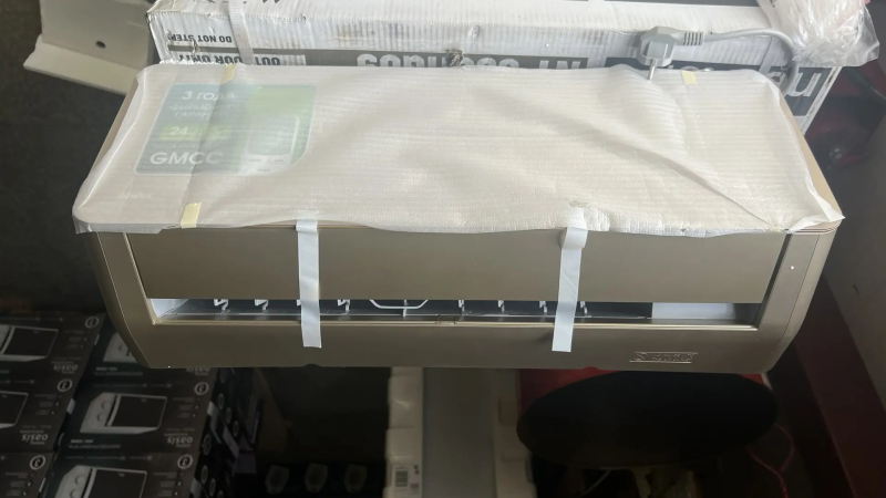 Сплит-система Newtek NT-65CHG09, потертости на внутр. и внеш.блоках