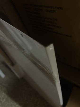 козырек ballu 900*550, погнут , царапины, замятия