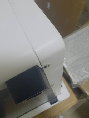 мини печь oasis m-s/bl35w белый, замятие на корпусе 