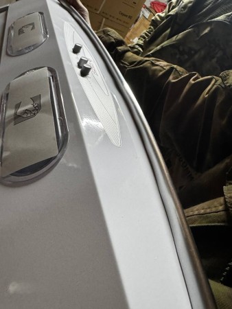 вытяжка gefest вв 1 белый, небольшие замятия на корпусе, повреждена упаковка