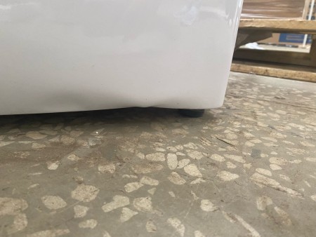 стиральная машина candy cso34 106t1/2-07 smart pro steam, вмятина на лицевой стороне