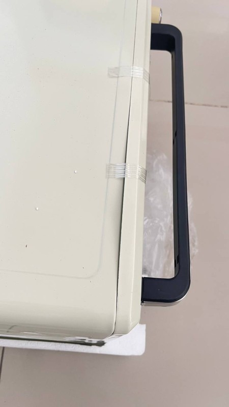 Мини печь Centek CT-1537-30 Beige, небольшой зазор сверху 