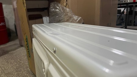 сплит-система rovex rs-07ast mira-n,вмятина на внеш.блоке