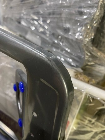 гладильная доска ника белль классик 2, нет 1 заглушки , замятие на подсавке для утюга, царапины