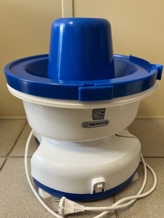 соковыжималка нептун кажи 332215.001 (без шинковки), трещина на корпусе