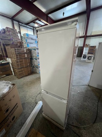 холодильник beko bcha 2752s (встраиваемый),волны по бокам
