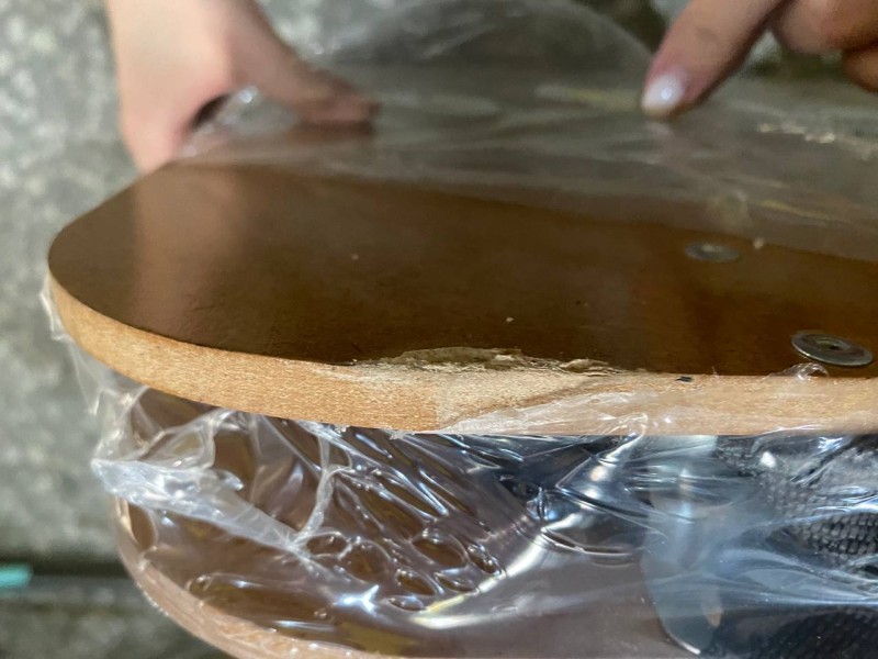 Стол Ника ПСТ (МДФ), повреждены углы