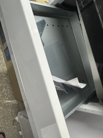 газовая плита hansa fcgw 61000 integra, без упаковки, нет 3-х конфорок, царапины на корпусе