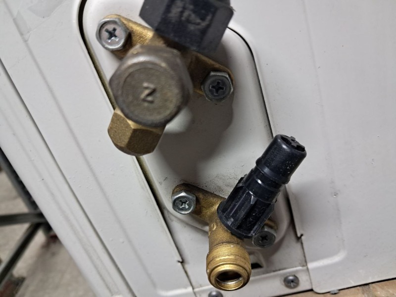 Сплит-система Haier HSU-12HTT03/R3 Tundra R32, б/у, потертости, царапины